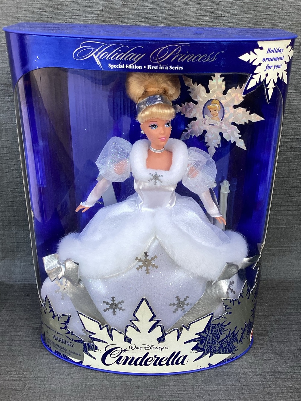 Holiday Princess Walt Disney’s Cinderella Special Edition Barbie Doll 1996 NEW